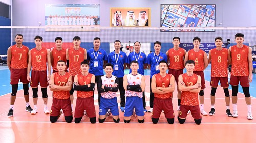 Tuyển bóng chuyền Việt Nam chính thức giành ngôi á quân SEA V.League 2025 chặng 2