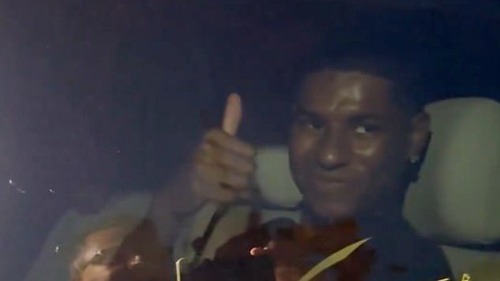 Marcus Rashford đã đến Barcelona để kí hợp đồng