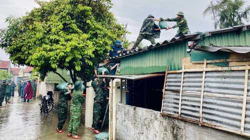 Quân đội huy động hơn 346.000 cán bộ, chiến sĩ, 8.200 phương tiện, 5 máy bay ứng phó bão số 3