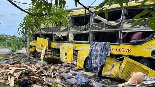 Tai nạn giao thông đặc biệt nghiêm trọng làm 9 người tử vong
