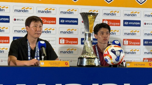 HLV Kim Sang Sik: 'Tôi rất tự hào về các cầu thủ U23 Việt Nam'