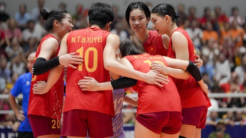 Tin nóng thể thao tối 30/7: Trần Thị Thanh Thúy và Bích Tuyền lần đầu tiên cùng nhau làm điều đặc biệt