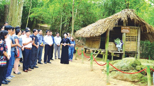 Tuyên Quang: Tạm dừng đón khách tham quan cụm di tích Nà Nưa