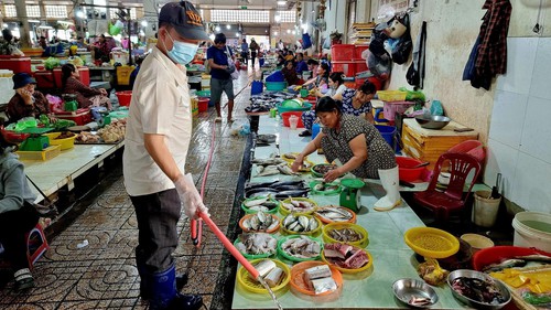 Cử tri Hà Nội chất vấn về an toàn thực phẩm