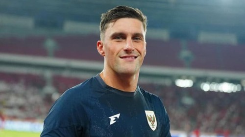 Trợ lý U23 Indonesia lên tiếng sau màn hất chai nước và dính thẻ đỏ ở chung kết với U23 Việt Nam 