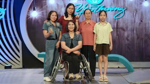 VĐV quần vợt xe lăn Nguyễn Thị Kim Oanh: Hành trình "vòng xe không mỏi" và những nỗ lực phi thường