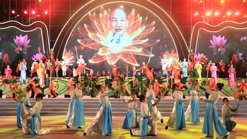 Hơn 1.000 diễn viên tham gia chương trình nghệ thuật đặc biệt “Bản hùng ca cách mạng”