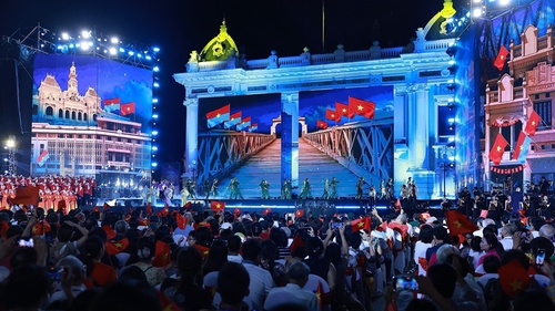 "Hà Nội - Từ mùa Thu lịch sử năm 1945" - nối dài ký ức bằng âm nhạc