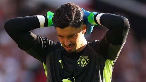 MU đã hay hơn, Amorim vẫn đau đầu vì thủ môn