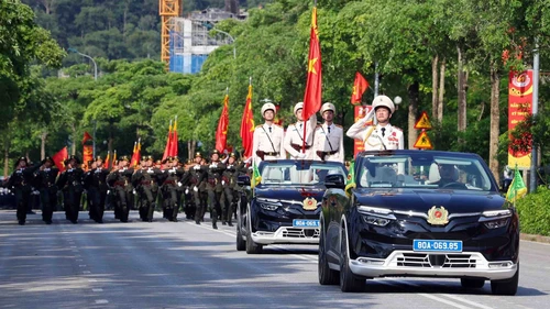 Lực lượng Công an hợp luyện cho diễu binh, diễu hành Kỷ niệm 80 năm Cách mạng tháng Tám và Quốc khánh 2/9
