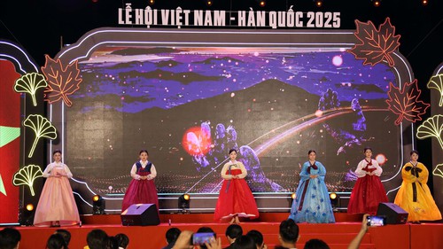 Đà Nẵng rực rỡ Lễ hội Việt – Hàn 2025: Chào đón vị khách Hàn Quốc thứ 1 triệu