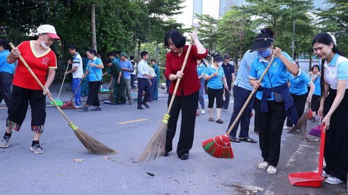 Hà Nội phát động Lễ ra quân tổng vệ sinh môi trường