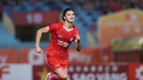 HLV Popov chưa vội khen cầu thủ Việt kiều