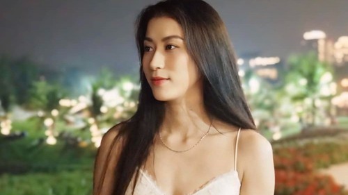 Hoa khôi bóng chuyền Việt Nam được CĐV Thái Lan ủng hộ trước trận gặp đội hạng 3 thế giới