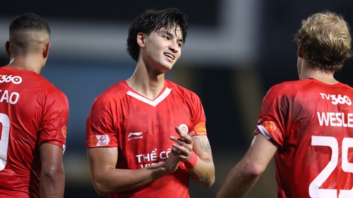 Cầu thủ Việt kiều 2k3 ghi bàn đầu tiên ở V-League giúp đội nhà chiến thắng, che mờ QBV Việt Nam