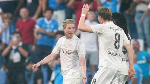 Ngày khai màn Serie A: Napoli bay cùng De Bruyne, Milan sụp đổ tại San Siro
