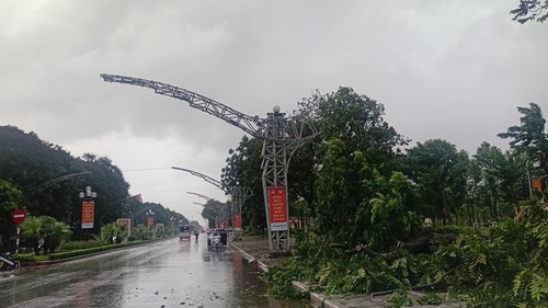 Bão số 5: Chín người thương vong với nhiều thiệt hại tại các địa phương