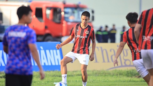 Nhận quyết định của FIFA, cầu thủ Việt kiều giá 12 tỷ quyết tâm cống hiến cho U23 Việt Nam khiến báo châu Âu tiếc nuối