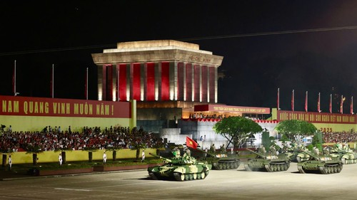 Cận cảnh dàn khí tài "khủng" tham gia diễu binh, diễu hành A80