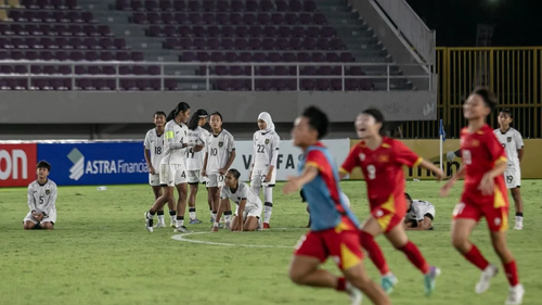 Cầu thủ Indonesia bật khóc sau khi thua tuyển trẻ Việt Nam ở loạt luân lưu kịch tính