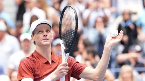 Jannik Sinner thua set đầu tiên tại Mỹ Mở rộng 2025: 'Tôi không phải cỗ máy!'