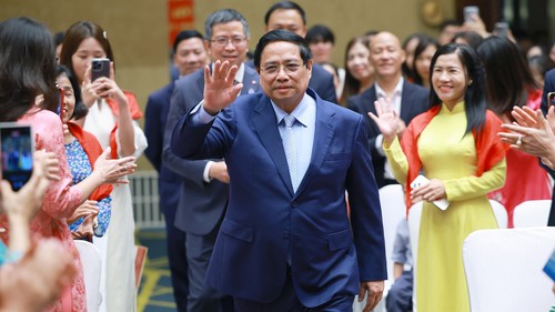 Thủ tướng Phạm Minh Chính gặp gỡ cộng đồng người Việt Nam tại Trung Quốc 