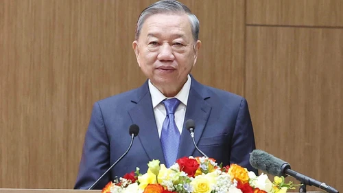 Tổng Bí thư gặp mặt điển hình tiên tiến dự Đại hội thi đua” Vì An ninh Tổ quốc” lần thứ 9