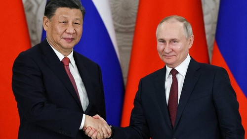 Chủ tịch Trung Quốc Tập Cận Bình và Tổng thống Nga Vladimir Putin điện đàm