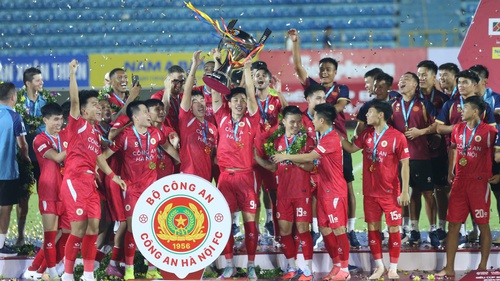 Trung vệ Đình Trọng: ‘Siêu Cúp là khởi đầu tuyệt vời cho mùa giải mới của CAHN’