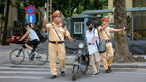 Hà Nội triển khai cao điểm xử lý học sinh, sinh viên vi phạm giao thông