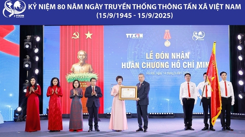 Thông tấn xã Việt Nam vinh dự đón nhận Huân chương Hồ Chí Minh lần thứ 3