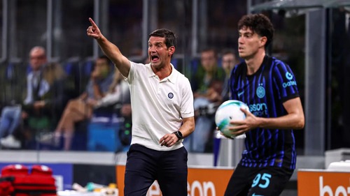 Ajax - Inter Milan: Inter trả giá vì coi thường thời gian?