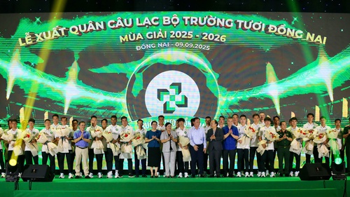 Tiêu tiền kiểu bóng đá Việt Nam