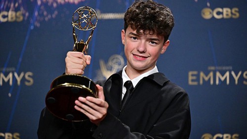 Sao nhí Owen Cooper làm nên lịch sử tại Emmy 2025
