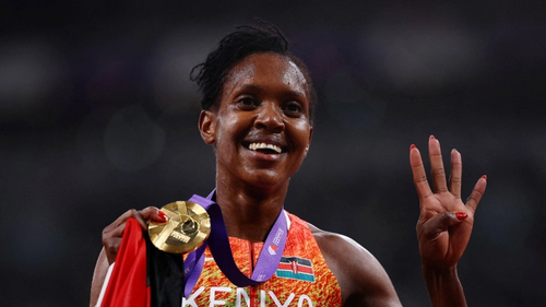 Nữ hoàng điền kinh lần thứ 4 vô địch thế giới