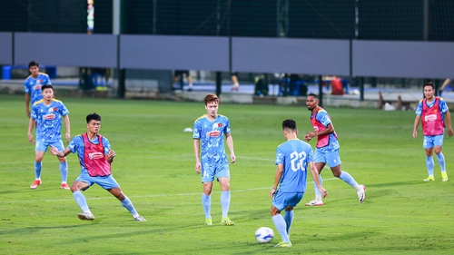 BXH FIFA mới nhất: ĐT Việt Nam tiếp tục tụt hạng, Tây Ban Nha vươn lên số 1