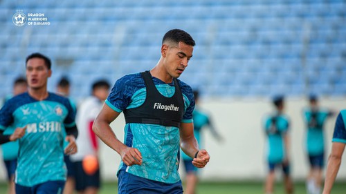 Trung vệ cao 1m95 được HLV Kim Sang Sik đề xuất nhập tịch