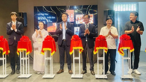 Hà Nội: Triển lãm “Dáng hình của đất”