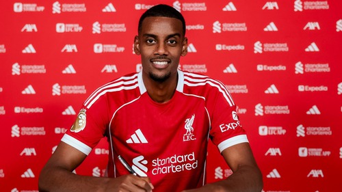 Hồ sơ: Thương vụ Isak đã được thực hiện như thế nào?