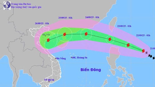 Siêu bão RAGASA chuyển hướng Tây Tây Bắc và có khả năng mạnh thêm
