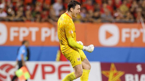 HLV Gerard Albadalejo: ‘Văn Lâm đã làm tốt những gì cậu ấy giỏi nhất’