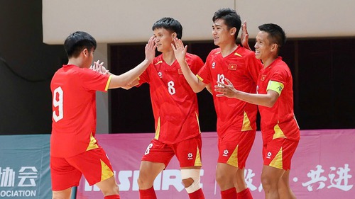 ĐT Việt Nam thắng đậm 4-0 để vượt qua vòng loại giải châu Á