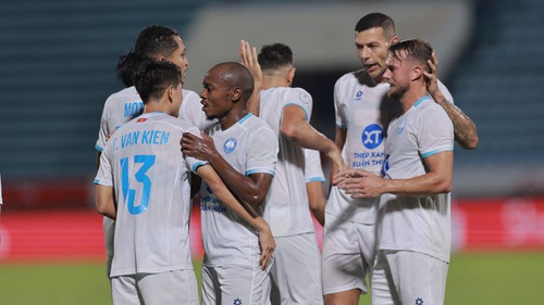 Thép Xanh Nam Định thắng ngoạn mục ở cúp C1 Đông Nam Á dù chơi thiếu người