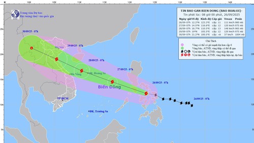Bão BUALOI di chuyển nhanh hướng vào Biển Đông