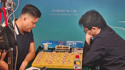 Tin nóng thể thao tối 27/9: Huyền thoại Malaysia thúc giục cầu thủ bản địa; kì thủ Việt Nam vô địch cờ tướng thế giới 