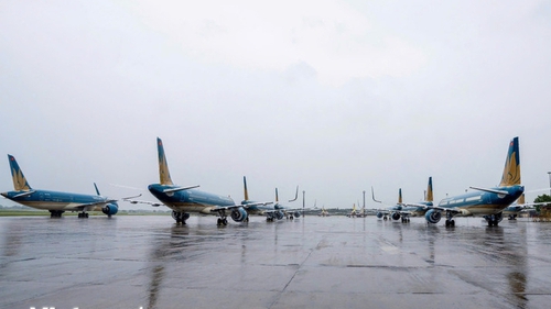 Ứng phó bão số 10: Đóng cửa 4 sân bay từ ngày 28/9