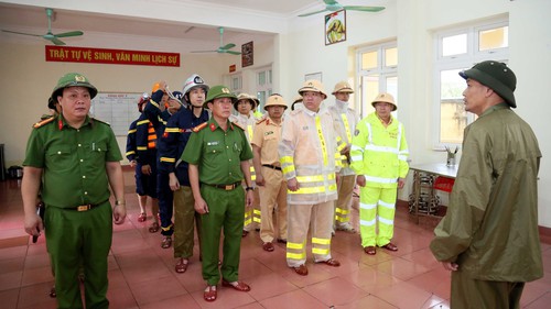 Quảng Trị: Tập trung tìm kiếm 9 thuyền viên mất tích trên 2 tàu cá bị chìm