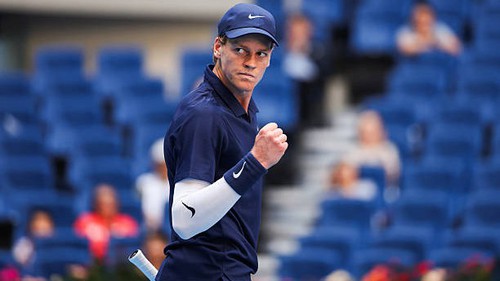 Jannik Sinner chạm mốc thành tích đặc biệt sau khi vào chung kết China Open 2025