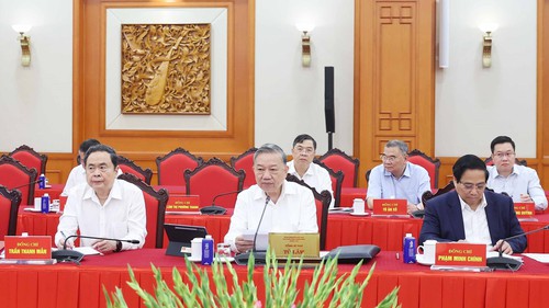 Bộ Chính trị cho ý kiến về công tác chuẩn bị Đại hội Đảng bộ Mặt trận Tổ quốc, các đoàn thể Trung ương