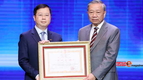 Tổng Bí thư Tô Lâm trao Huân chương Lao động hạng Nhất cho Đài Truyền hình Việt Nam